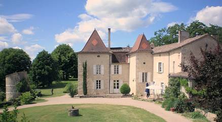 Chambre d’hôte pour 2 personnes, avec jardin et piscine à Villefranche-de-Lonchat