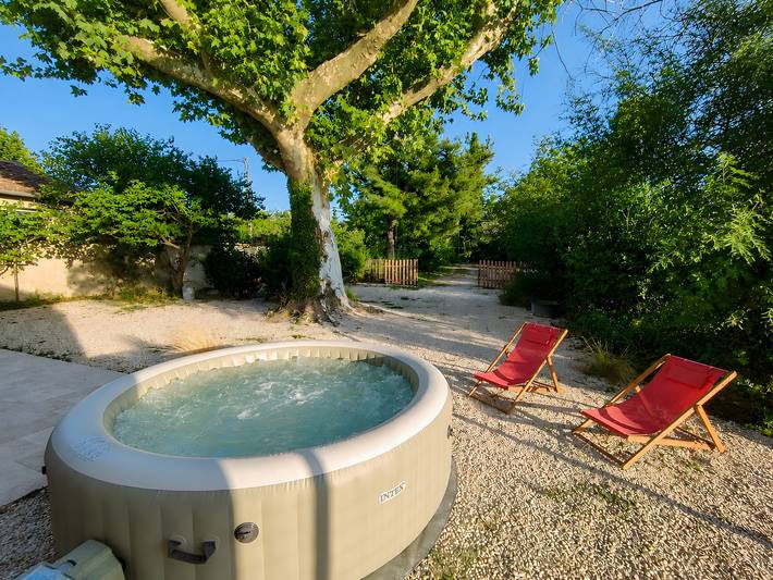 Mas de la roubine, con jardín, aire acondicionado, spa y Wi-Fi in Châteaurenard, Region de Arles