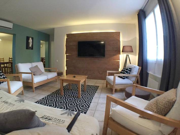 Maison de vacances pour 26 personnes, avec Terrasse et Jardin ainsi que Piscine et Sauna