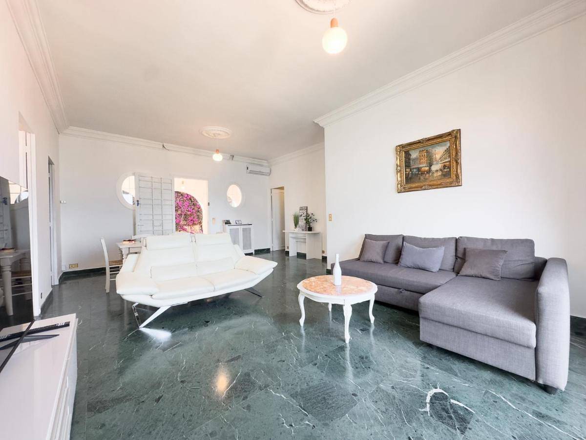 Villa B-Bardot Monaco Area, Bnbrickeys in Roquebrune-Cap-Martin, Côte méditerranéenne (France)