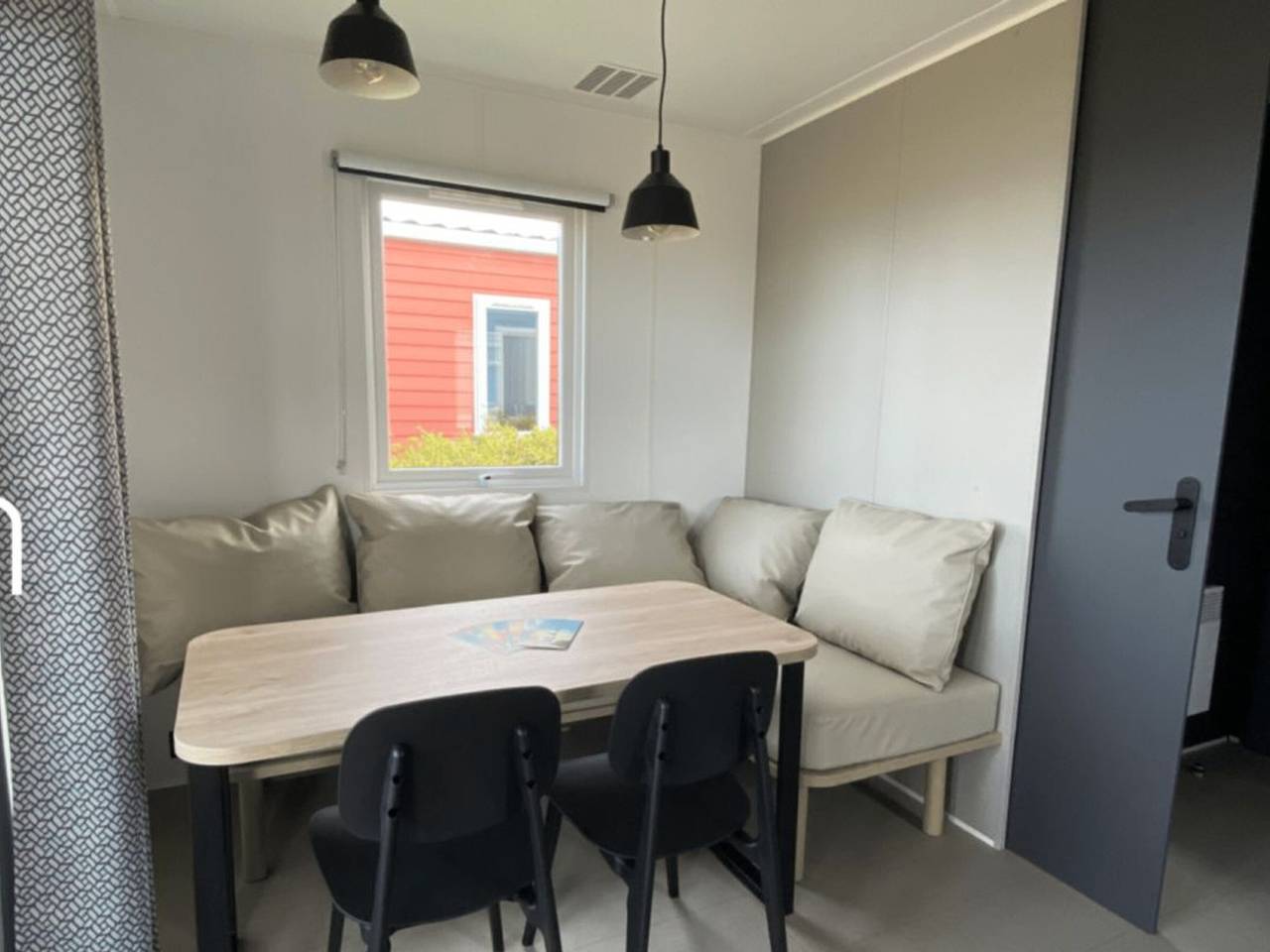 Mobil-home 4 pers. avec terrasse - Dolus-d'Oléron in Dolus-d'Oléron, Côte de Beauté