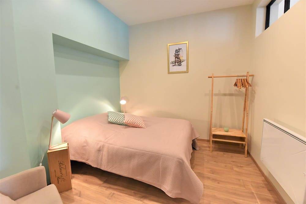 Appartement entier, Le 57 by Sparnapart in Épernay, Marne