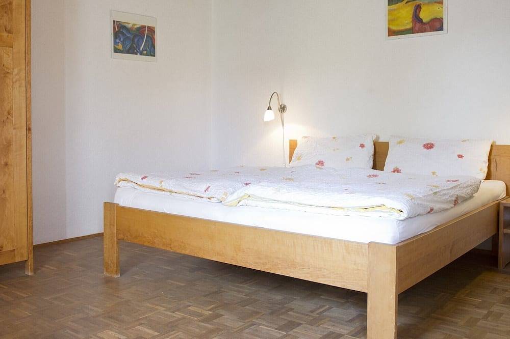 Ganze Wohnung, Kinderfreundlicher Bio-Bauernhof mit Hofladen, vielen Tieren, Hunde willkommen (Erdgeschoss) in Hofheim in Unterfranken, Landkreis Haßberge