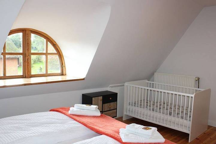 Ganze Wohnung, Ferienhaus unter Reet in Lebrade, Südliche Ostseeküste