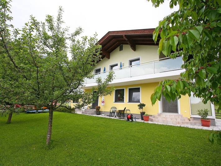 Vakantiewoning voor 6 personen, met Balkon en Tuin in Werfenweng