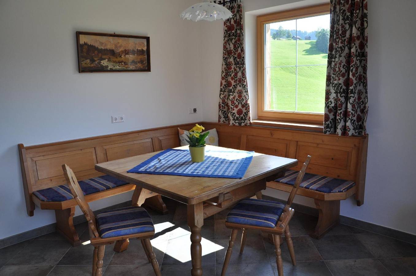 Ganze Ferienwohnung, Ferienwohnung für 4 Personen mit Balkon in Mittersill, Kitzbüheler Alpen