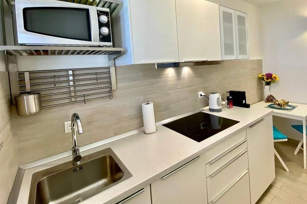 Ganze Wohnung, Studio Appartement mit Balkon Ist in Zadar (Kommun), Otok Ist