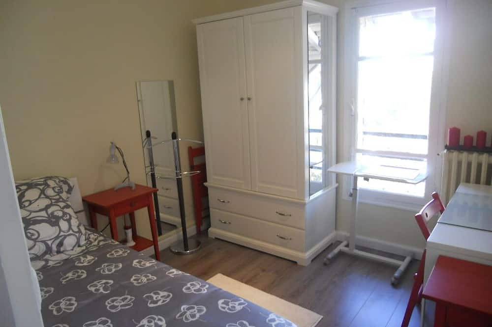 Appartement entier, Appartement 2 chambres en pavillon in Carrières-sur-Seine, Yvelines