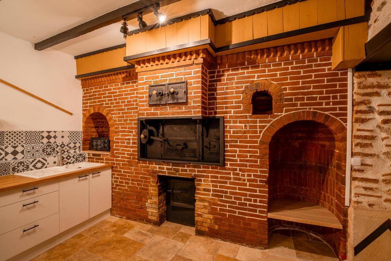 Appartement entier, Loft de caractère avec ancien four à pain in Villeneuve-sur-Lot, Quercy