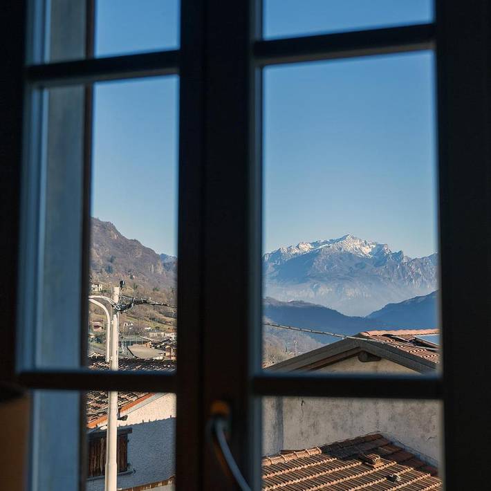 Location de vacances pour 4 personnes, avec vue sur le lac ainsi que balcon et vue dans Carlazzo - 2