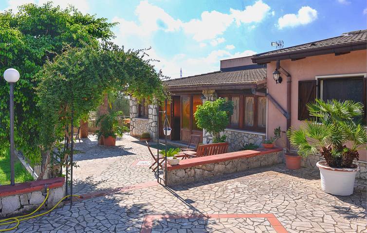 Casa vacanza per 6 persone, con terrazza e giardino, con animali domestici - 1