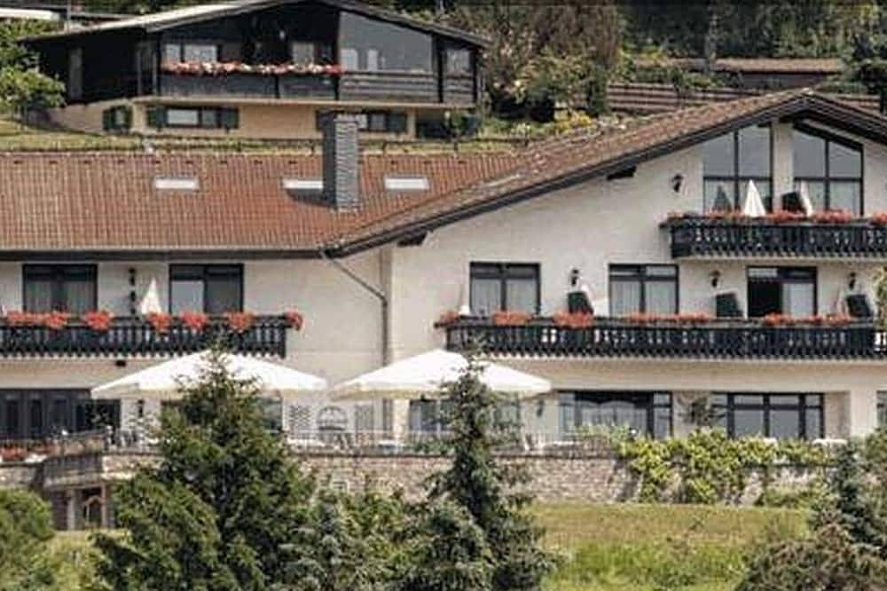 Vierbettzimmer Dusche/Wc - Landhaus Müllenborn, Hotel in Gerolstein, Vulkaneifel