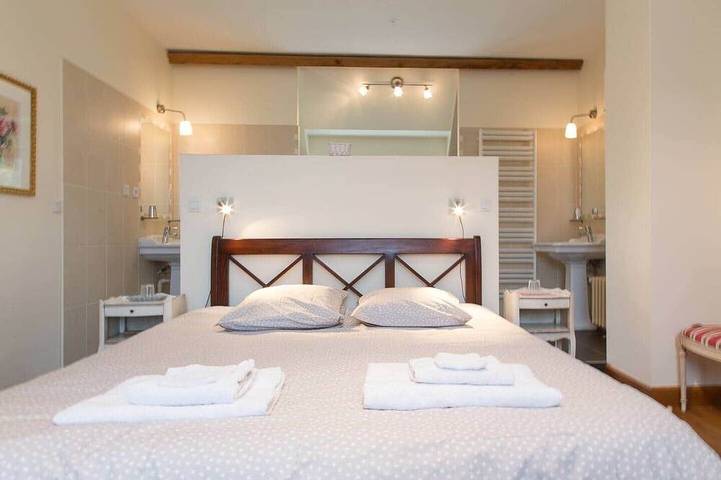 Location de vacances pour 19 personnes, avec jardin à Thésée - 3