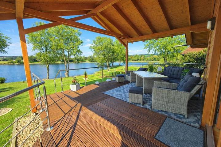 Ferienhaus für 4 Personen, mit Terrasse und Garten sowie Seeblick und Ausblick in Lauenförde