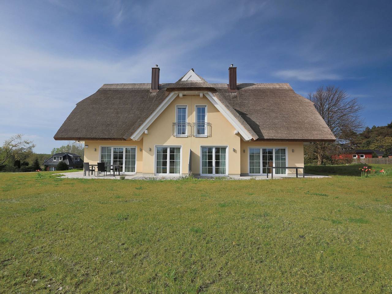 Strandvilla Babette - Balo A, direkt am Meer, mit Sauna - Haushälfte A in Lobbe, Mönchgut