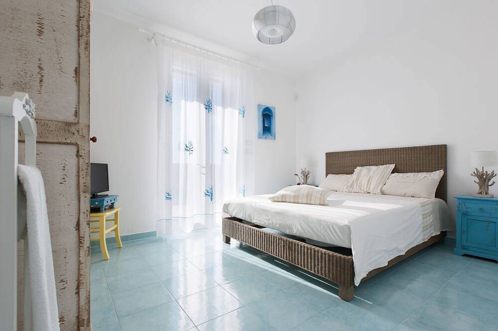 Ganze Wohnung, 301 Das türkisfarbene Herrenhaus in Marina di Pescoluse, Pescoluse