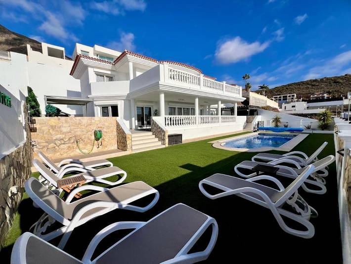 Villa für 20 Personen, mit Whirlpool und Pool sowie Garten in Adeje - 2