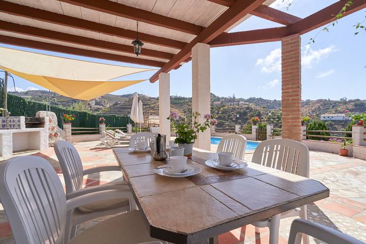 Ferienhaus "Torre del Manzano" mit Bergblick, privatem Pool und WLAN in Torrox, Costa del Sol