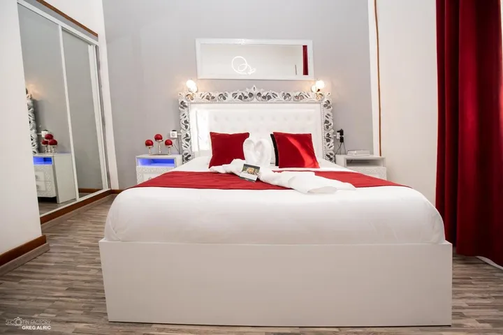 Hotel for 2 people, with terrace - 1