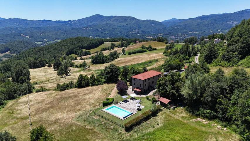 Bed and breakfast per 3 persone, con giardino e piscina nonché panorama - 1