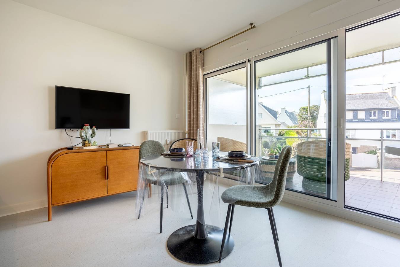Ganze Wohnung, La pause iodée – Studio mit großem Balkon, Strand und Zentrum fußläufig erreichbar in Concarneau, Quimper und Umgebung