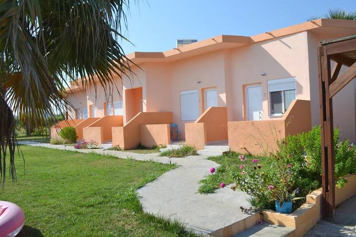 Chambre d’hôte pour 2 personnes, avec Balcon et Terrasse ainsi que Jardin et Vue