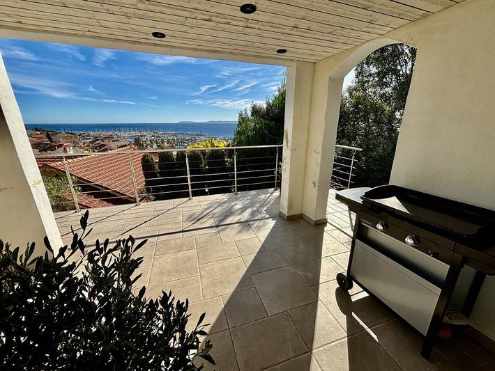 Villa pour 6 personnes, avec terrasse, animaux acceptés dans Le Lavandou - 3