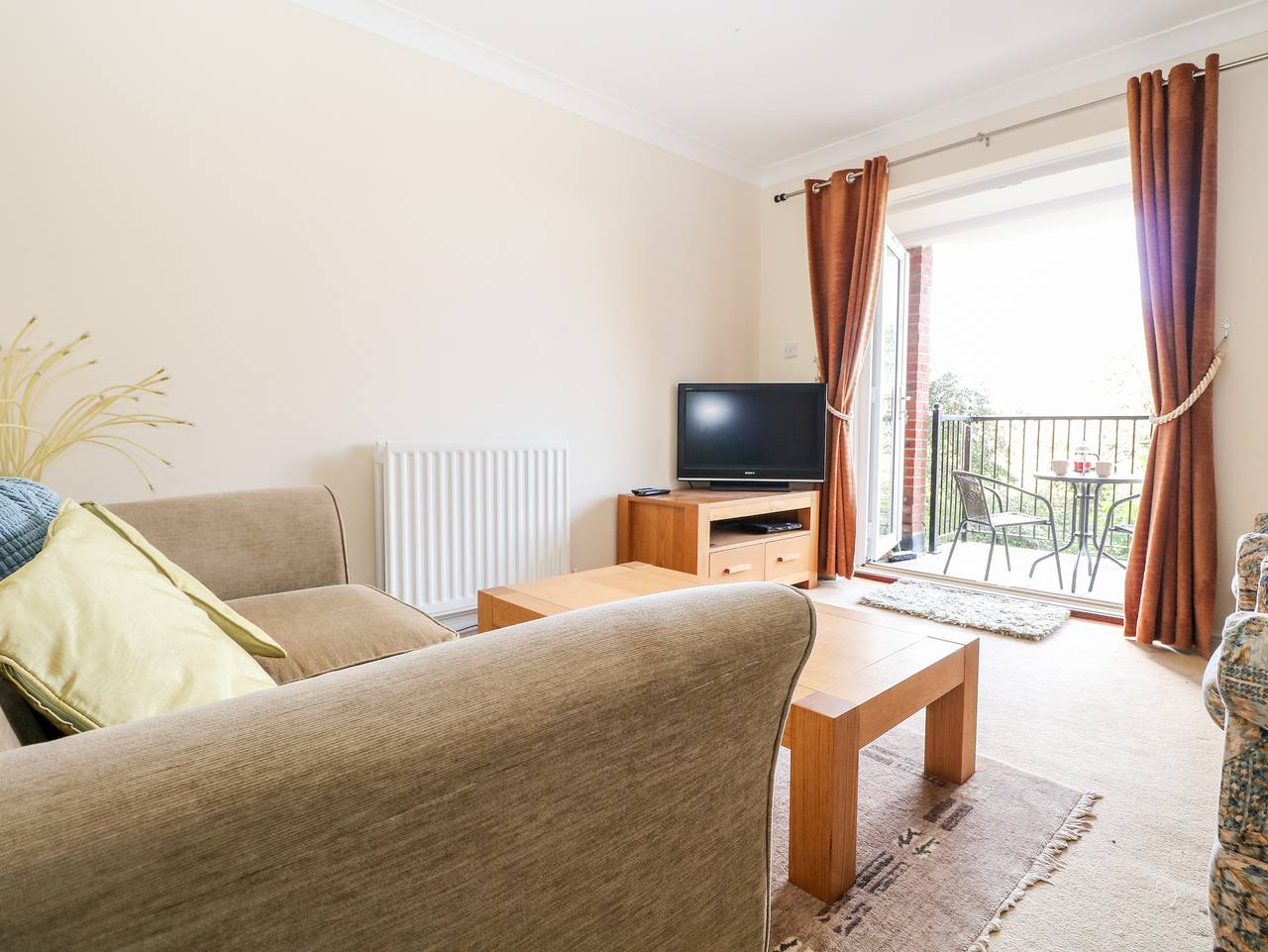 Entire apartment, 19 Quayside Walk in Marchwood, Hampshire