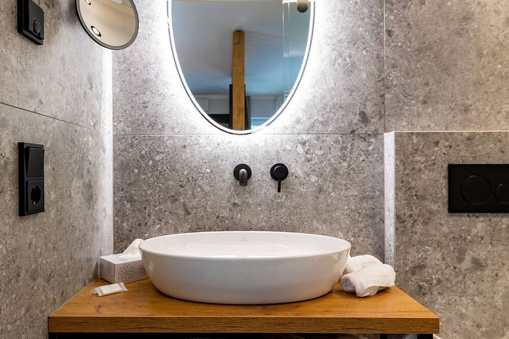 Ganze Wohnung, Ferienwohnung 2 - Two (Studio) - Seegut Kübler in Unterach am Attersee, Mondsee & Irrsee