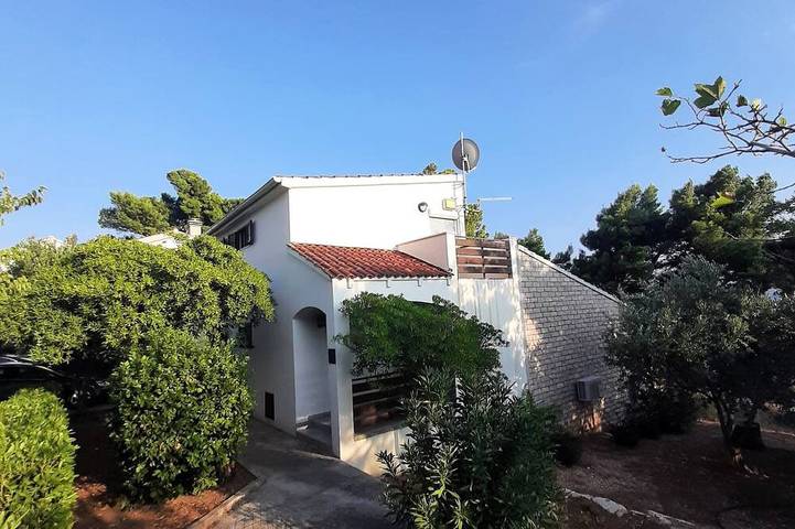 Villa pour 5 personnes, avec balcon et jardin, animaux acceptés à Mimice - 3