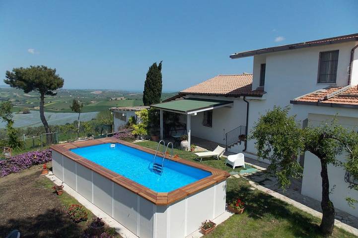 Casa vacanza per 9 persone, con piscina e giardino - 1