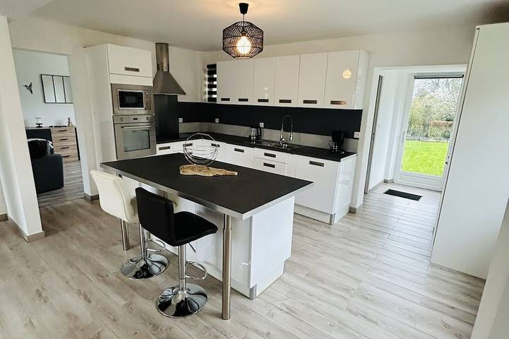 Maison de vacances pour 4 personnes, avec terrasse et jardin, animaux acceptés