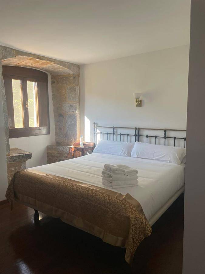 Hotel Castillo Valdés Salas in Salas , Costa Verde