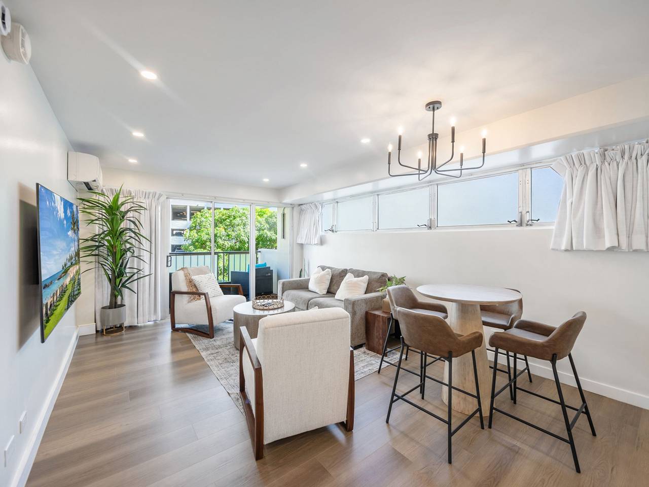 Hel lejlighed, Walk to the Beach! Modern 3Bed, 2Bath Ac, Parking in Waikiki Beach, Honolulu