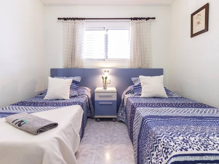 Gîte pour 6 personnes, avec terrasse dans La Pineda - 4