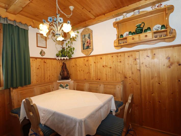 Ganze Wohnung, Gemütliche Ferienwohnung in herrlicher Lage in Tuxer Alpen, Hippach