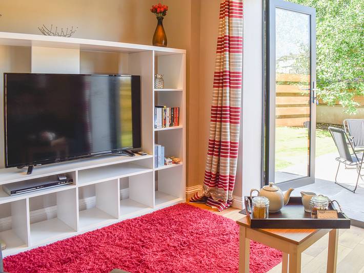 Cottage for 4 people, with garden, with pets in Barrow-in-Furness