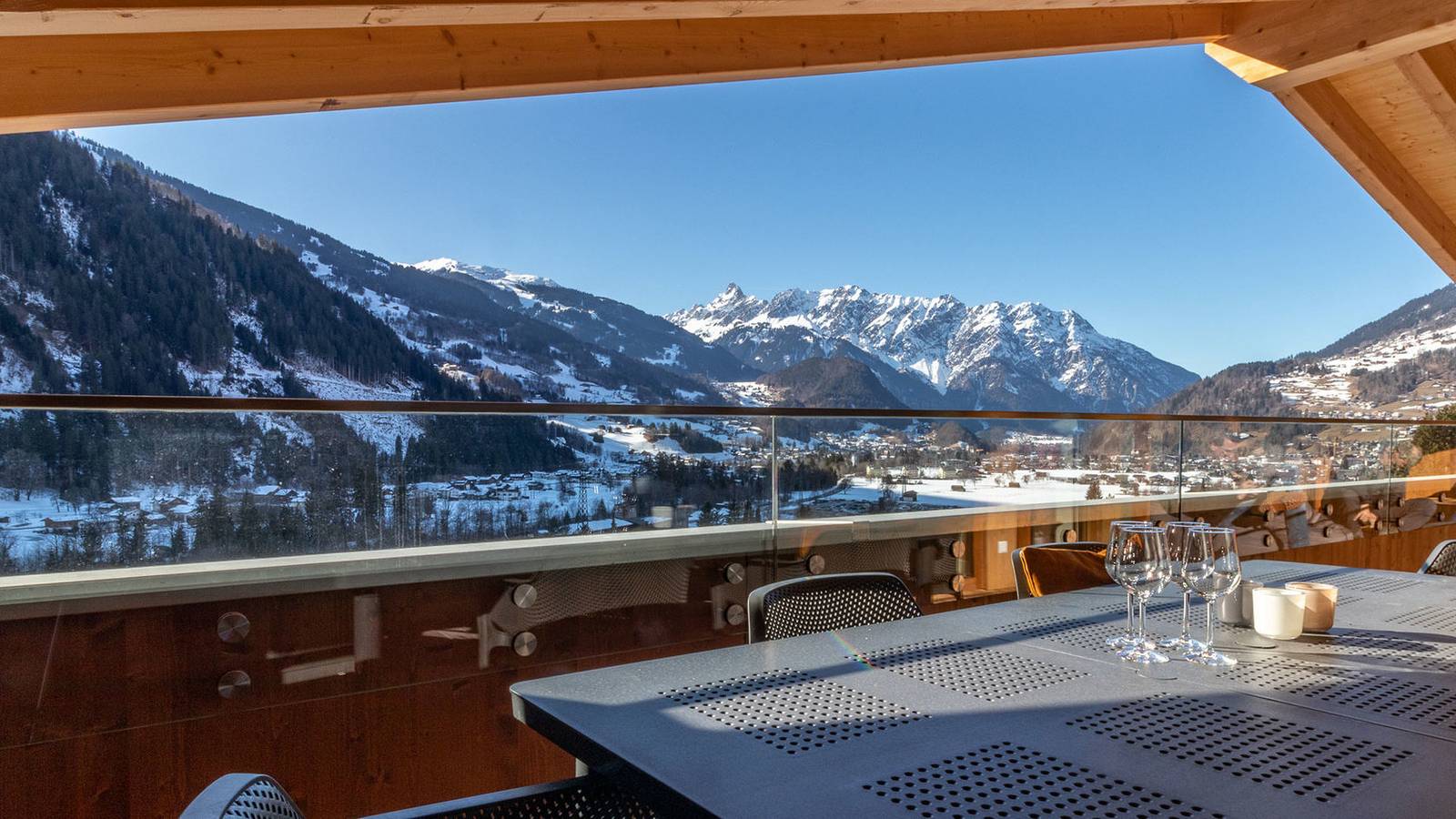 Silvretta Panorama Suites — Luxe 6p penthouse nabij skigebied in Schruns, Schruns-Tschagguns