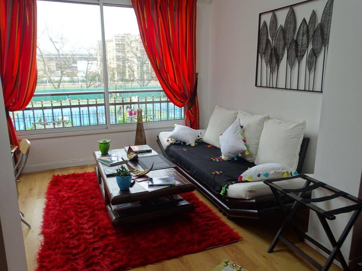 Double Room with Private Bathroom in Montrouge, Hauts-de-Seine
