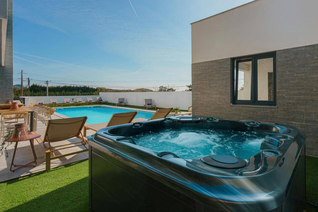Chill Villa - Signature by Paradise Portugal in Santa Bárbara, Lissabon Distrikt