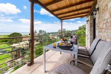 Holiday Home for 5 People in Greece, Photo 2