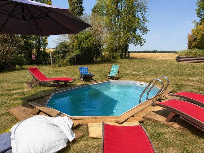Maison de campagne pour 10 personnes, avec Jardin à Monthodon
