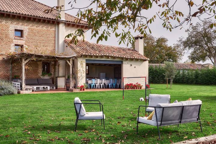 Chalet para 16 personas, con jardín, Se admiten mascotas en Provincia de Palencia - 3