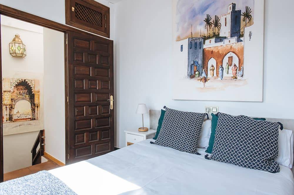 Independent House Santa Cruz, 3Bedrooms, 2Baths, 7 people. Parking opt in Casco Antiguo, Sevilla