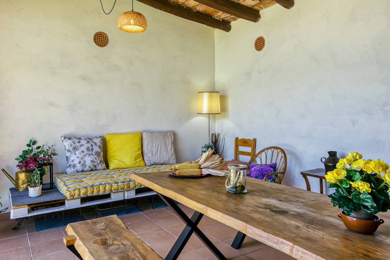 Apartamento entero, Casa de vacaciones "La Paisa" con vistas a la montaña y Wi-Fi in Torroella de Montgrí, Costa Brava
