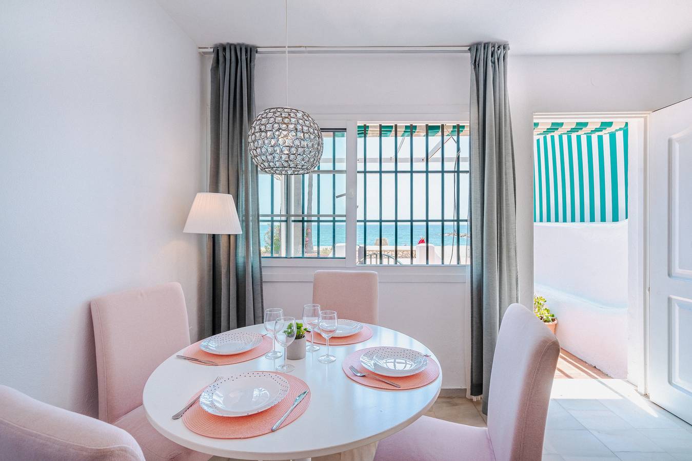 30. Beachhouse 15m beach  sea Duquesa Manilva Anda, foto 11