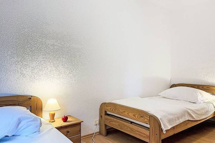 Angenehme Wohnung in einem Ferienhaus für 4 Gäste mit  W-Lan, TV und Haustiere erlaubt in Frankenau, Landkreis Waldeck-Frankenberg