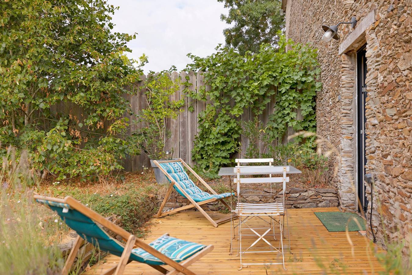 Chambre d’hôtes « Chambre Terrasse » avec terrasse, jardin partagés et Wi-Fi in La Possonnière, Vallée de la Loire