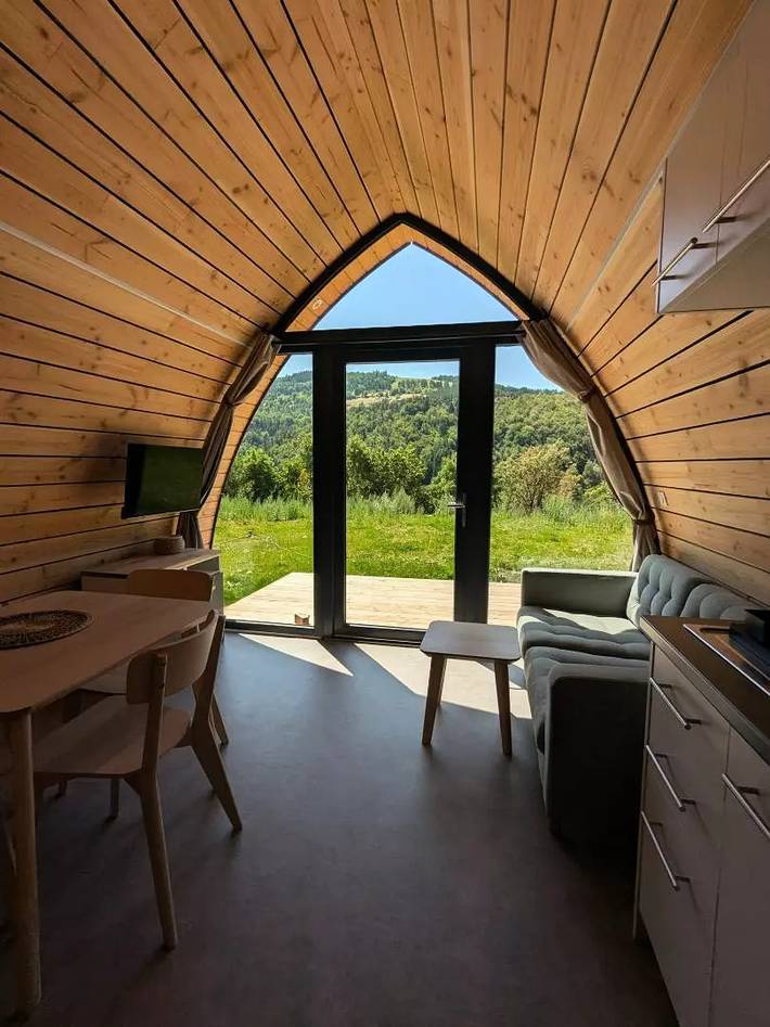 Gîte pour 4 personnes, avec terrasse - 1