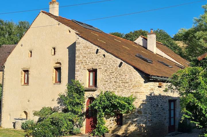 Location de vacances pour 10 personnes, avec Jardin dans Échannay